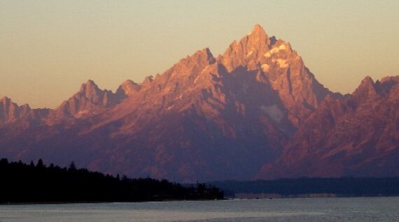 grand_tetons_sunrise_v[1]